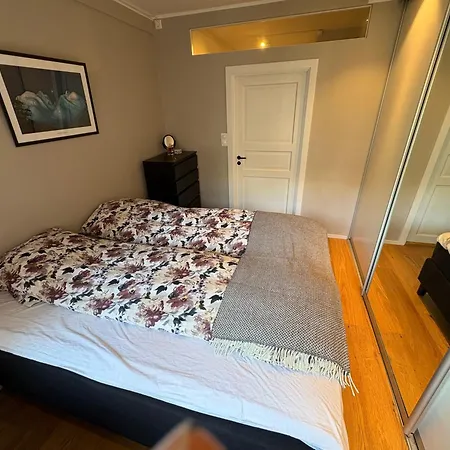 Apartman Two Bedroom In Quiet & Neighbourhood *