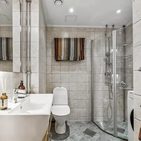 Two Bedroom In Quiet & Neighbourhood